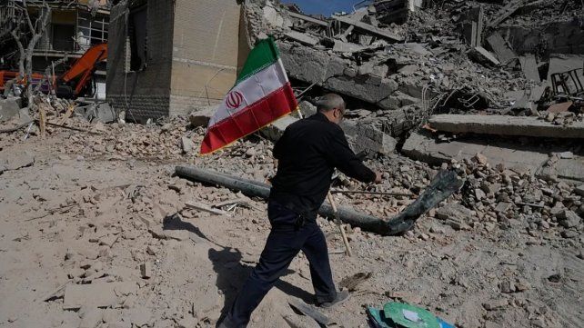 Jueves Negro: Irán atacó un barco petrolero de EE. UU. y extiende sus misiles hacia Qatar y Azerbaiyán