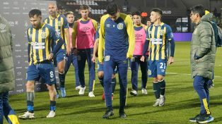 La salida de la cancha calamar fue todo decepción y tristeza para los canallas.