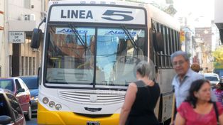 Desde el domingo rigen las nuevas tarifas de colectivos urbanos