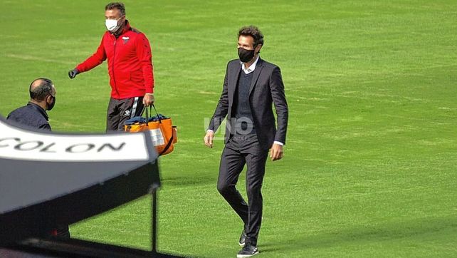 Domínguez resaltó el 1ª lugar de Colón y analizó el Clásico