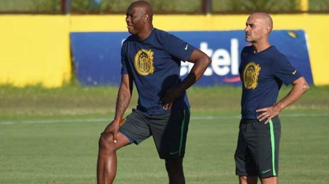 Richard Morales junto a Paolo Montero