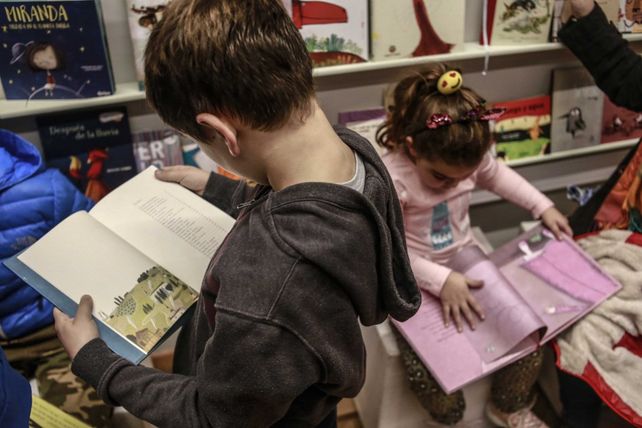 La idea es generar espacios de encuentros y tender redes en torno a libros.