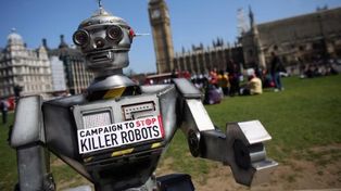 Hawking y el cofundador de Apple encabezan el alerta contra los robots asesinos