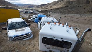 Un alud sepulta a más de 200 vehículos en California