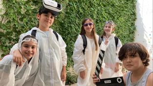En pleno primer día de filmación de izquierda a derecha: Mía Ibanchi, Ana Fidalgo, Emilia Peroni y Albertina Nicolás y como asistente técnico, Lino Peñalves. Todos de 9 años y de la Gurru.
