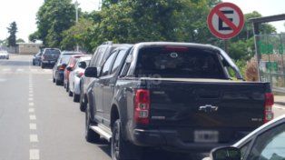 Ordenamiento vehicular en el Puerto: comienzan a demarcar 460 dársenas para el nuevo estacionamiento medido