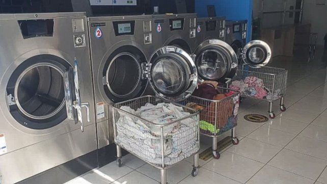 Alta demanda: las lavanderías de Santa Fe registran un aumento de clientes por la lluvia y humedad