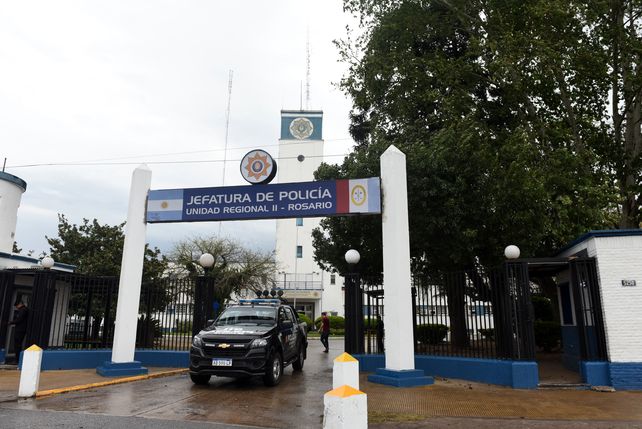 El comisario en juicio fue jefe de una división de la Jefatura de policía rosarina.&nbsp;