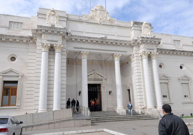 El gobierno provincial pide elevar el monto de endeudamiento para financiar obra pública