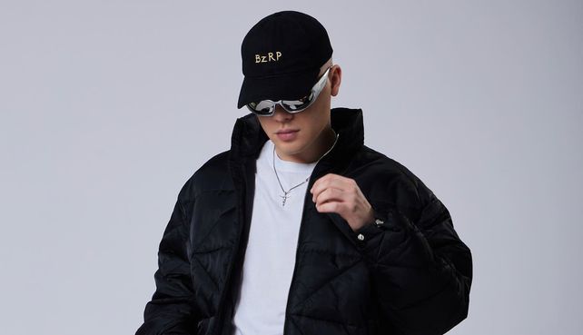 {altText(<p>Bizarrap anticipó su Session #56 junto a Rauw Alejandro, a través de un particular video.&nbsp;</p>,Bizarrap anunció su Music Session #54 en una colaboración muy esperada)}