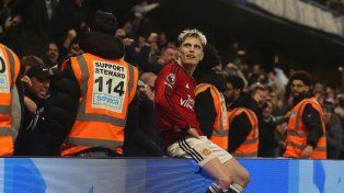 El DT argentino que suena con chances de llegar a Manchester United