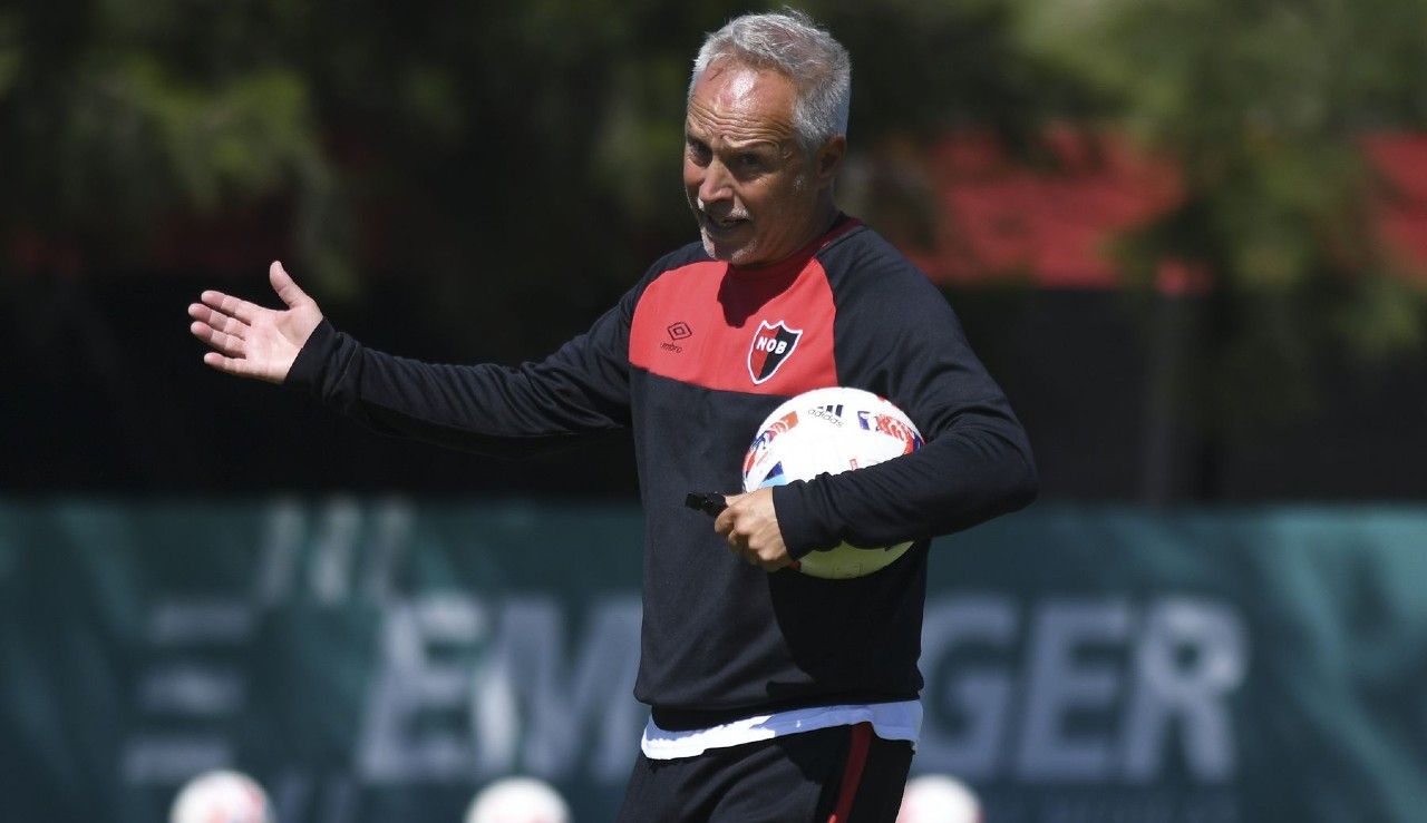 Adrián Taffarel: Ser el técnico de Newells es tocar el cielo con las manos