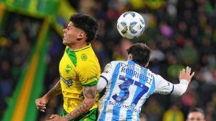 En un partidazo, Defensa y Justicia y Racing igualaron 2-2.