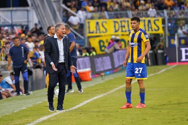 El DT de Central, Ariel Holan, sostuvo que el equipo ya consiguió un colchón de puntos importantes.