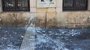 La Secretaría de Cultura denunció pintadas de símbolos nazis en la vereda y paredes del edificio del Museo Profesor Antonio Serrano, de Paraná.