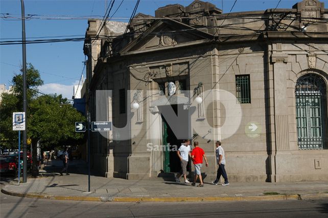 Arrestaron a un policía por presunto pedido de coima