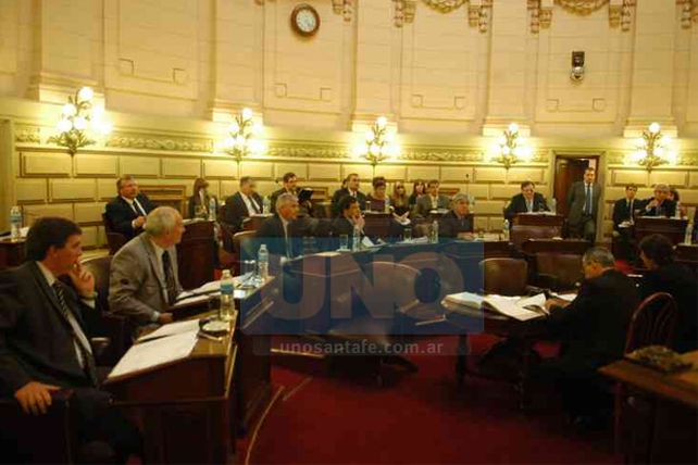 El senado santafesino aprobó los 610 cargos para el Poder Judicial