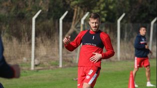 En Perú se pelean por quedarse con un ex jugador de Unión