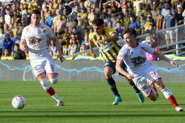 Atrevido e imparable. Buonanotte fue la usina de fútbol del equipo de Tevez. Marcó la diferencia con gambetas y asistencias.&nbsp;