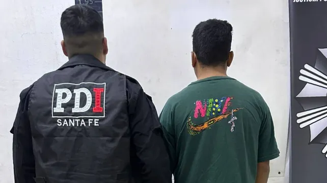 Uno de los extorsionadores al momento de ser capturado.