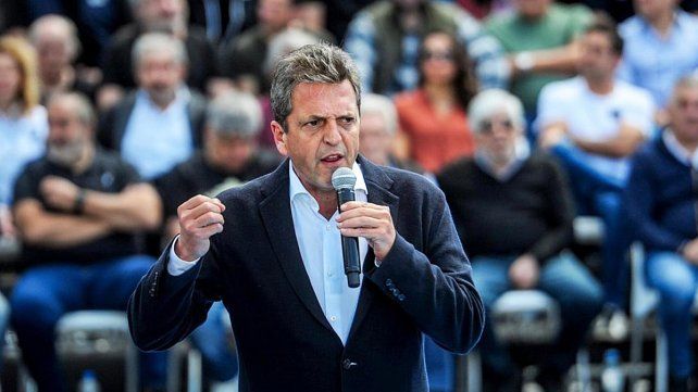 Sergio Massa va al debate presidencial con el logro de haber eliminado por ley el impuesto a las Ganancias cuarta categoría y con temas económicos como ejes&nbsp; 
