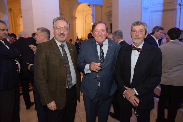 Raúl Milano, Angel Ghirardi y Dalmacio Chabarri.
