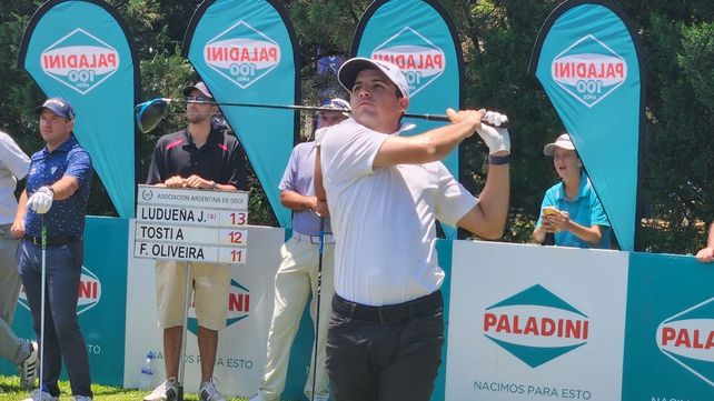 Mateo Fernández de Oliveira pasó a dominar el Abierto del Litoral en el Rosario Golf Club.