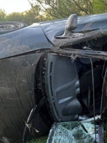 Despistó al intentar esquivar un pozo y terminó volcando cerca de María Grande