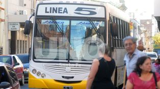En las estaciones hay gasoil para proveer a los colectivos