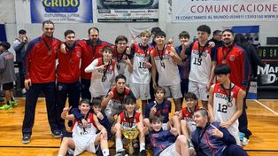 El equipo rosarino U13 se consagró campeón en su categoría.