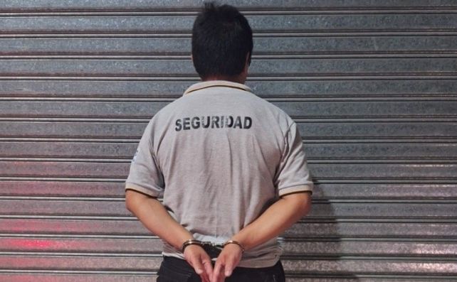 Un agente de seguridad privada quedó demorado por vender medicamentos de un centro de salud.