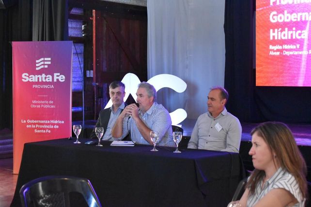 Se realizó en Alvear el quinto encuentro regional para construir el nuevo Plan Hídrico Provincial