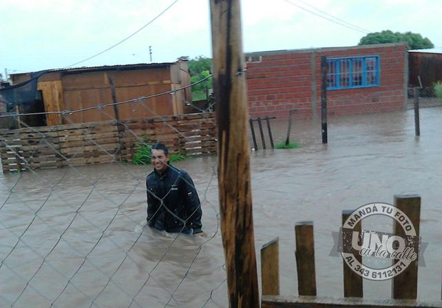 Terrible temporal de lluvia y viento generó graves destrozos en Paraná