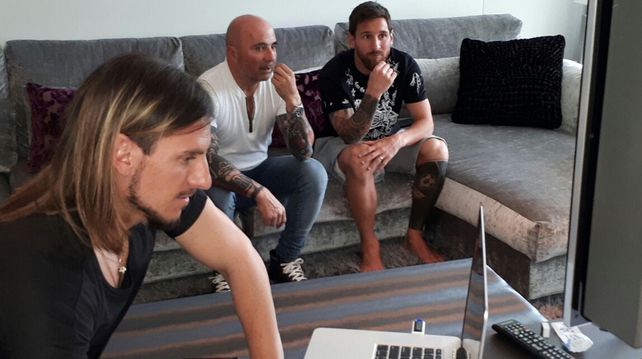 Sampaoli se reunió con Messi y Mascherano
