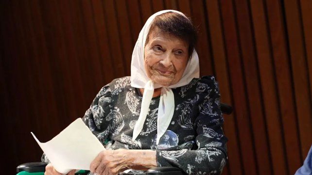 Murió a los 95 años Taty Almeida, presidenta de Madres de Plaza de Mayo Línea Fundadora