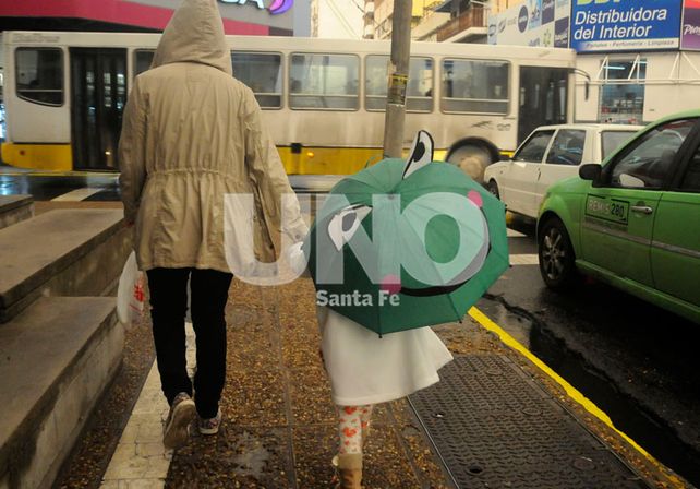 El Servicio Meteorológico renovó el alerta por tormentas fuertes y abundantes lluvias