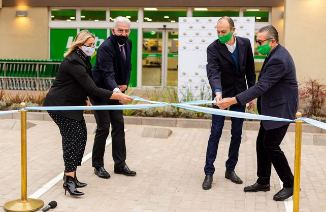 Kilbel Supermercados en la apertura al público de un nuevo local bajo el formato “exprés”