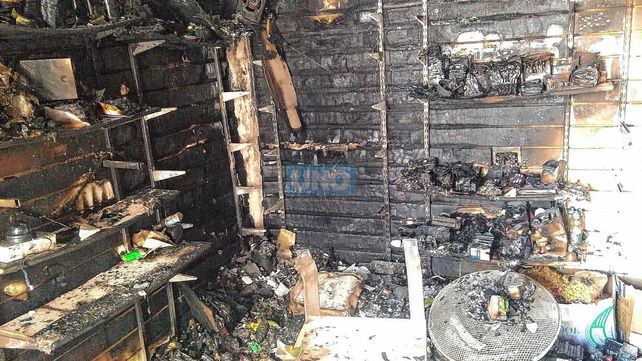 Paraná: se incendió por completo un quiosco en una esquina céntrica