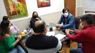 Los rmpresarios fueron recibidos ayer por las autoridades pero no respetaron la distancia social.&nbsp;