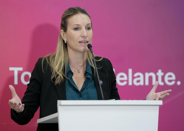 La vocera del gobierno de Santa Fe, Virginia Coudannes, sostuvo que no habr&aacute; nuevos impuestos por el mantenimiento de rutas a puertos.