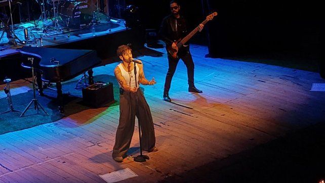 Axel festejó sus 25 años de música en Paraná