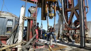 “Extracción de petróleo crudo y gas natural”, es un rubro que en promedio otorga una remuneración de $938.385 netos.
