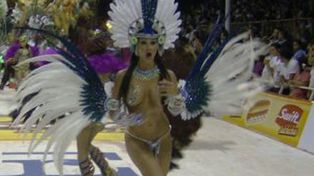 Plumas y brillo en la inauguraci&oacute;n del carnaval de Gualeguaych&uacute;