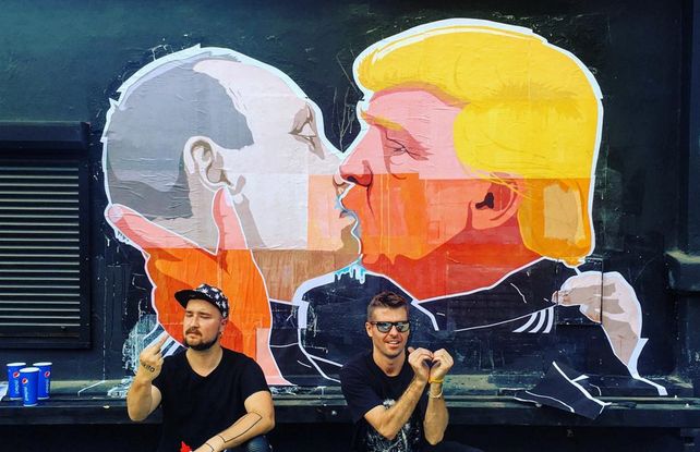 La imagen del mural dio la vuelta al mundo en las redes sociales.