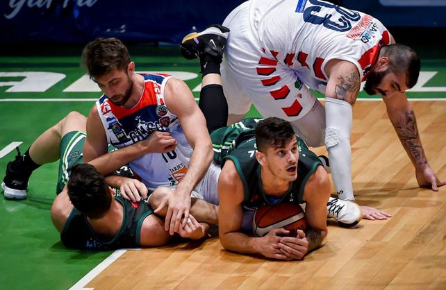 Quimsa superó a Atenas y sigue invicto en la Burbuja Norte.