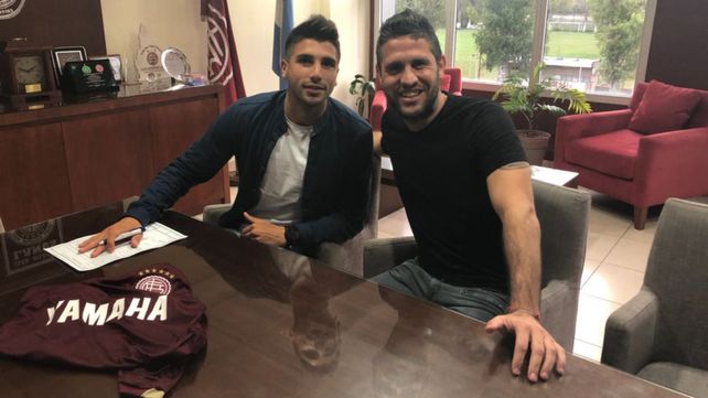 Un ex-Colón firmó en Lanús