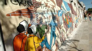 Repudian agravios a un mural que recuerda a víctimas del golpe