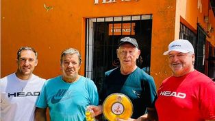 Los destacados del tenis: Renzo Rovetto, Miguel Berón (campeón), Eduardo Álvarez Diez (finalista) y Saúl Erlicher.&nbsp;