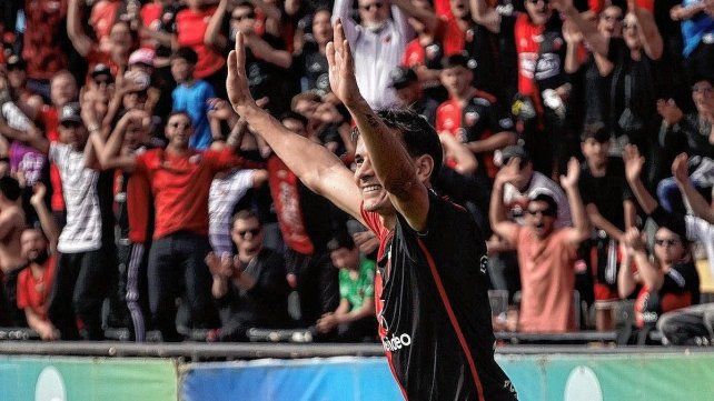 Federico Jourdan volvió a marcar un gol clave para Colón. Federico Jourdan volvió a marcar un gol clave para Colón.