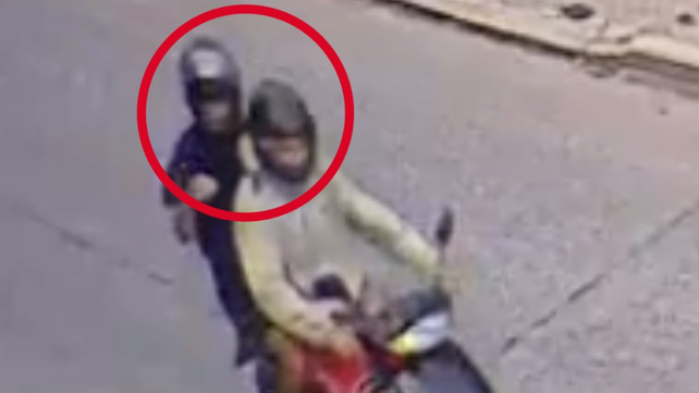 Pistoleros en moto. Los autores de la balacera ocurrida en la puerta del supermercado de barrio República de la Sexta